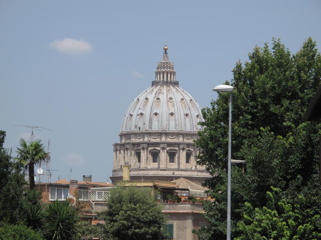 Ferrari Al Vaticano Rome Exterior photo