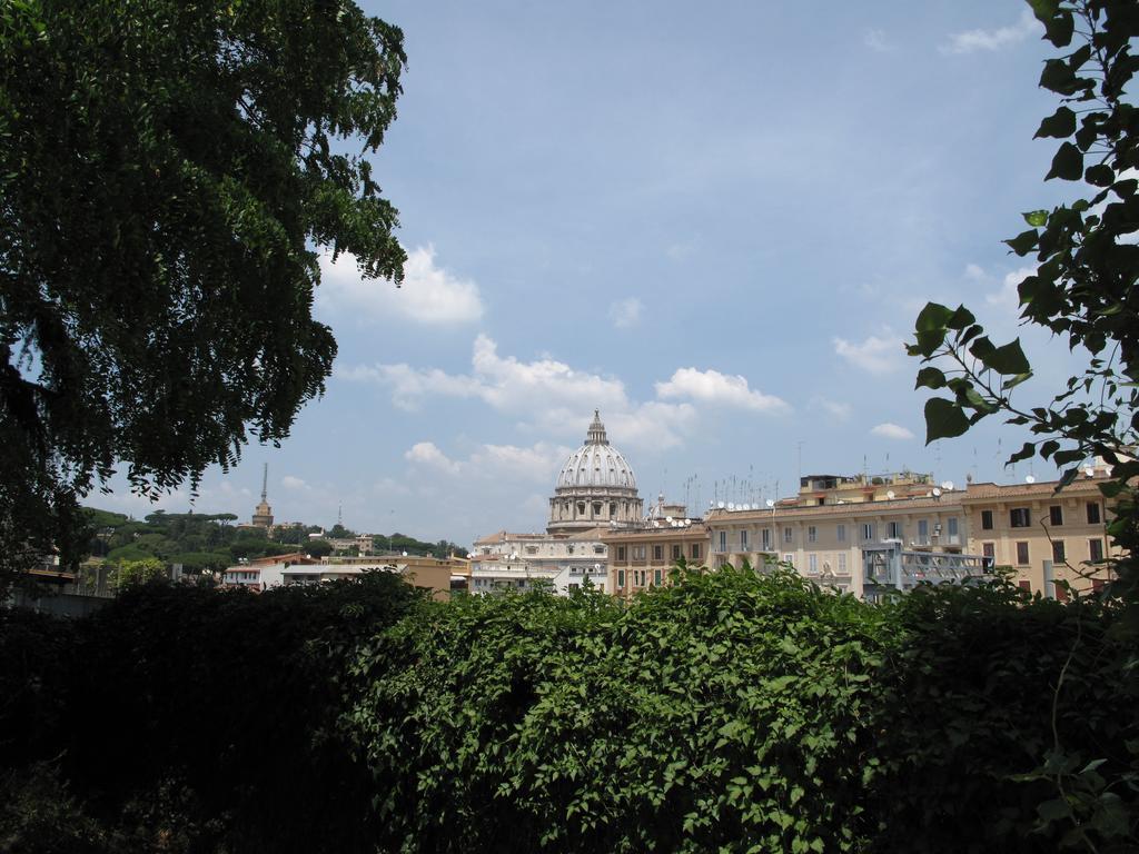 Ferrari Al Vaticano Rome Exterior photo